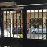 puertas comunidad barcelona 150x150 - Venta e Instalación Puertas para Comunidades de Vecinos